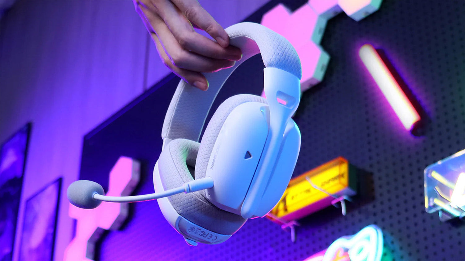 Understanding Gaming Headset Audio Stereo vs. Surround Sound
